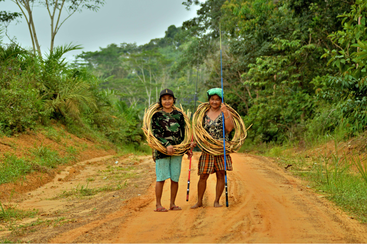 Empowering women protects nature.