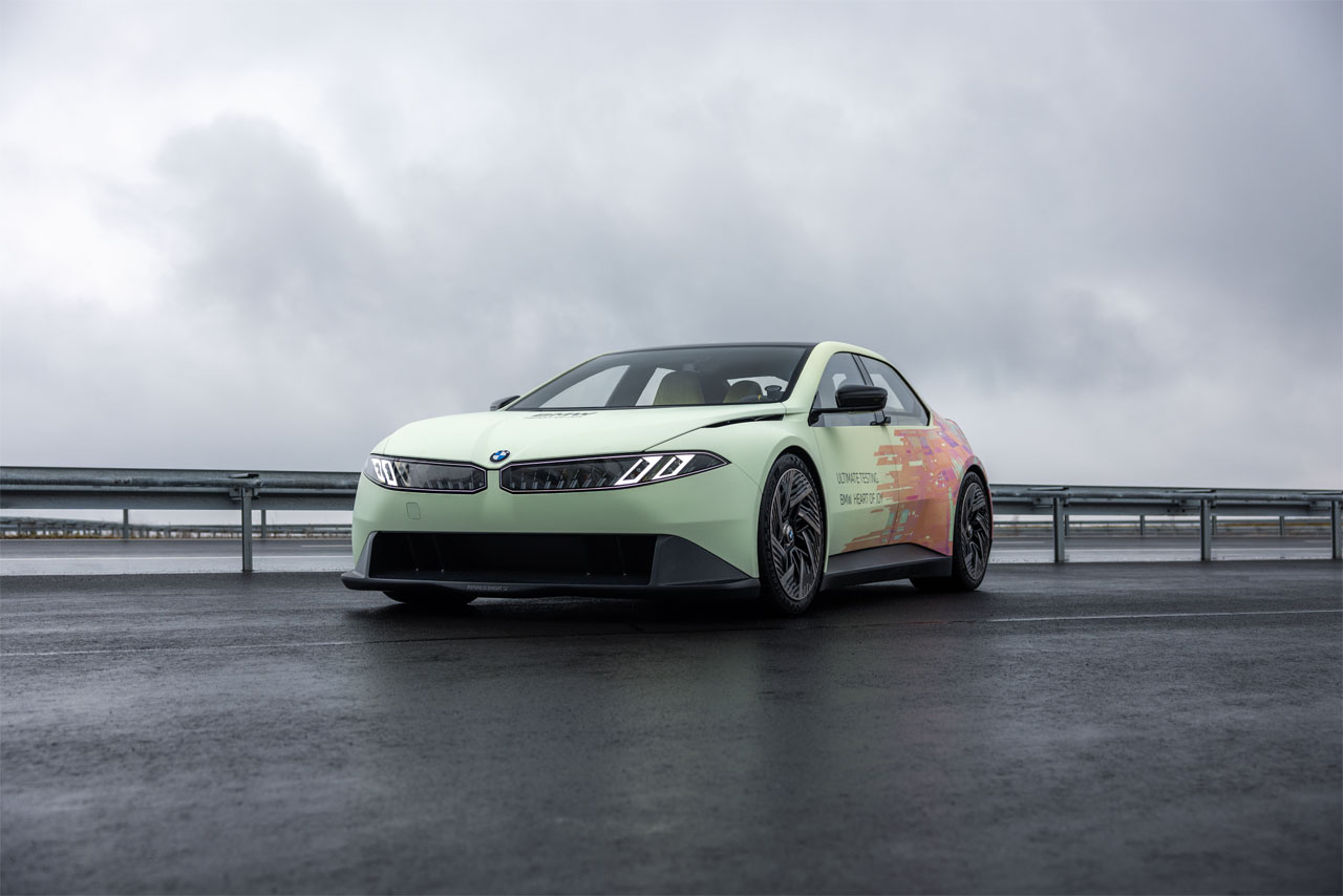 The BMW Vision Driving Experience excels in Driving Dynamics and Design.