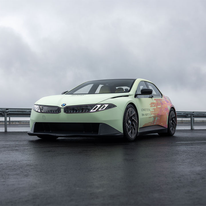 BMW Vision Driving Experience brilliert mit Fahrdynamik und Design.