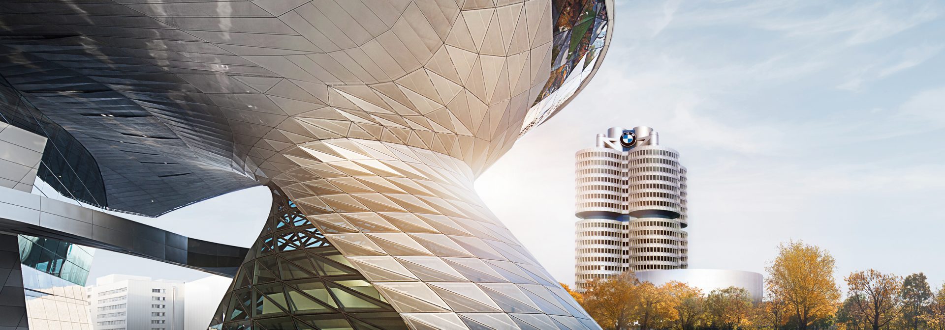 Blick auf die BMW Gebäude.