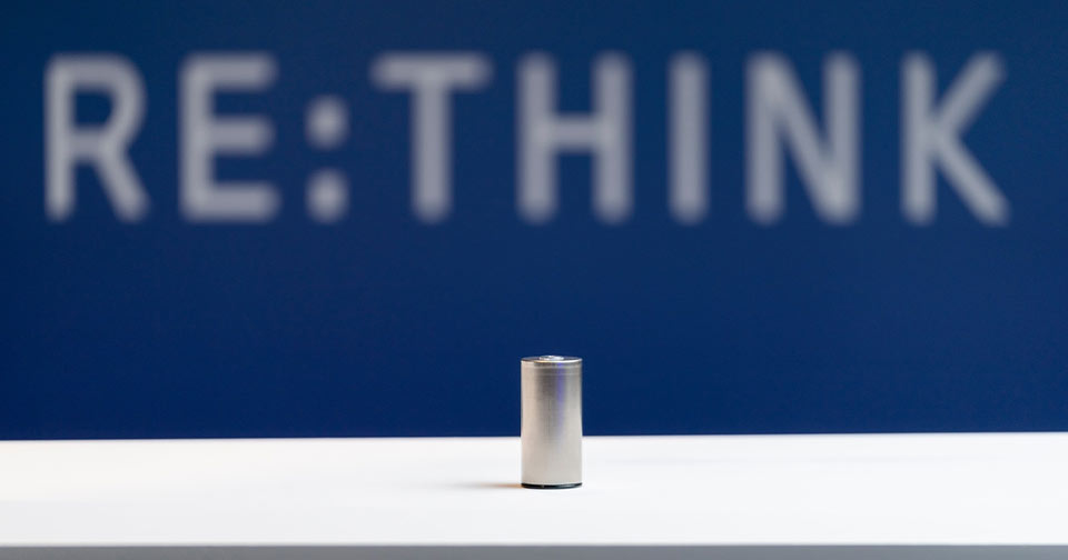 Mehr Leistung, CO<sub>2</sub>-reduzierte Produktion, Kosten deutlich reduziert: Die BMW Group setzt in der NEUEN KLASSE ab 2025 innovative BMW Batteriezellen im Rundformat ein