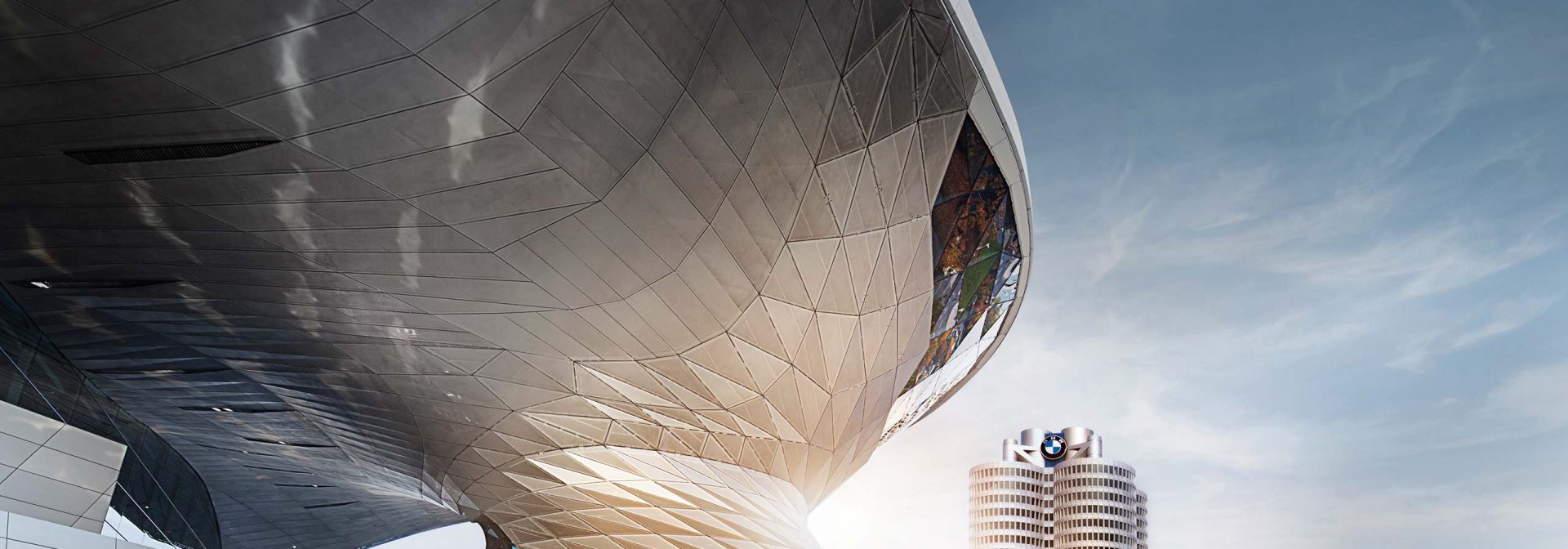 Blick auf das BMW Museum und das BMW Hochhaus