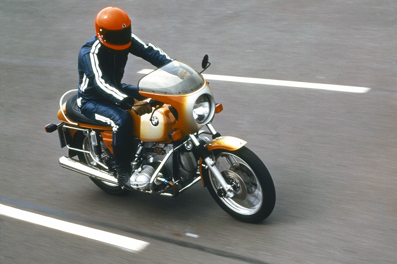 BMW R90