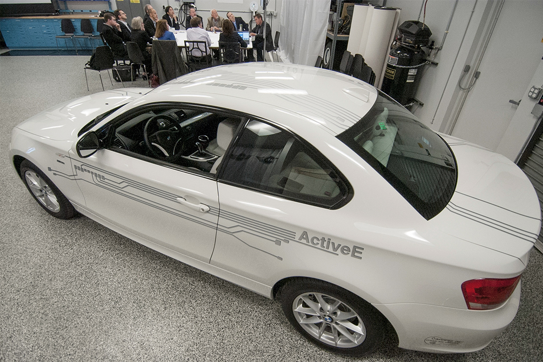 AM 27. NOVEMBER 2012 IM BMW TECHNOLOGY OFFICE MOUNTAIN VIEW.