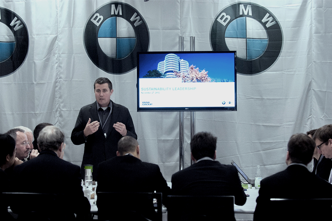 AM 27. NOVEMBER 2012 IM BMW TECHNOLOGY OFFICE MOUNTAIN VIEW.
