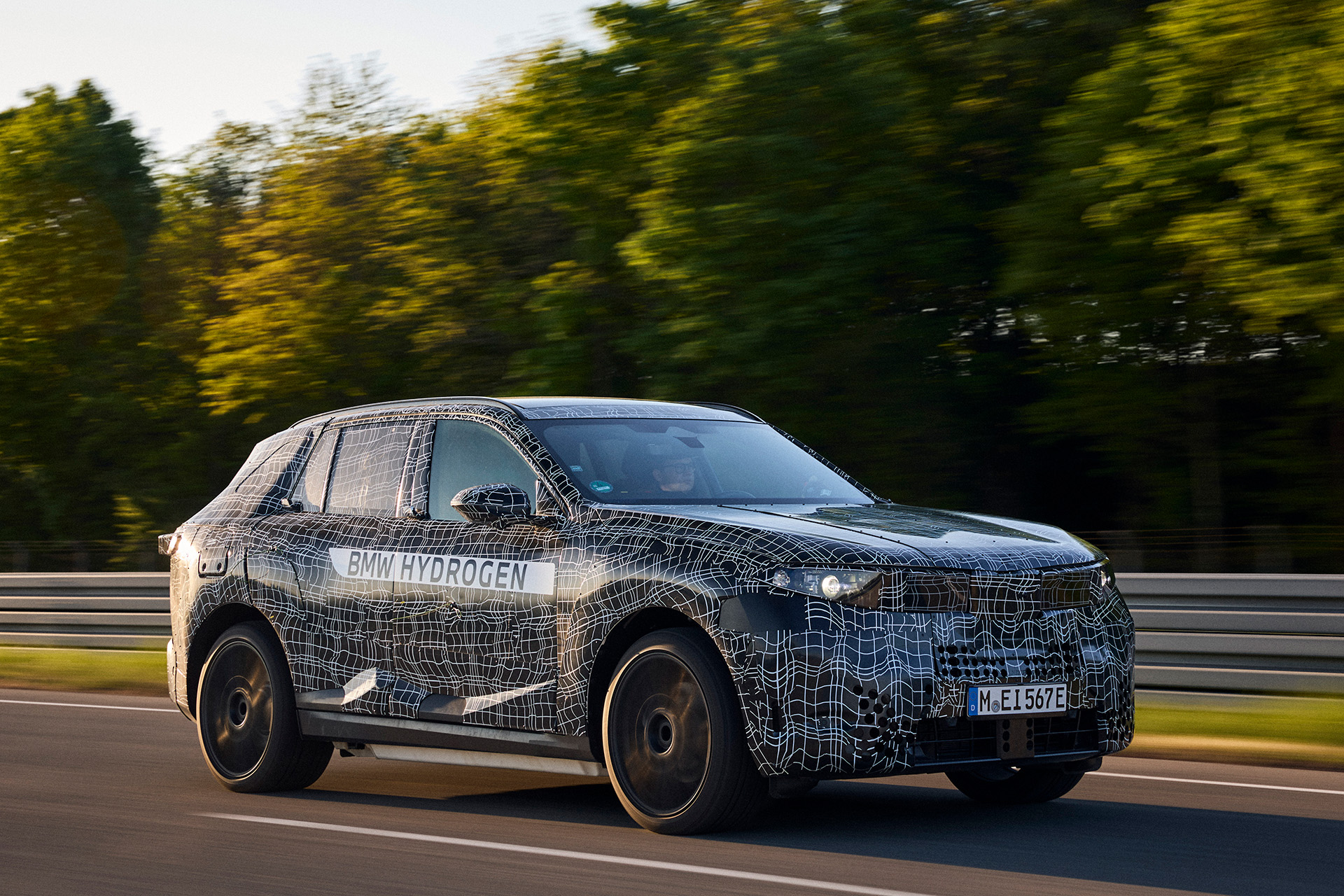 BMW iX5 Hydrogen on a test track