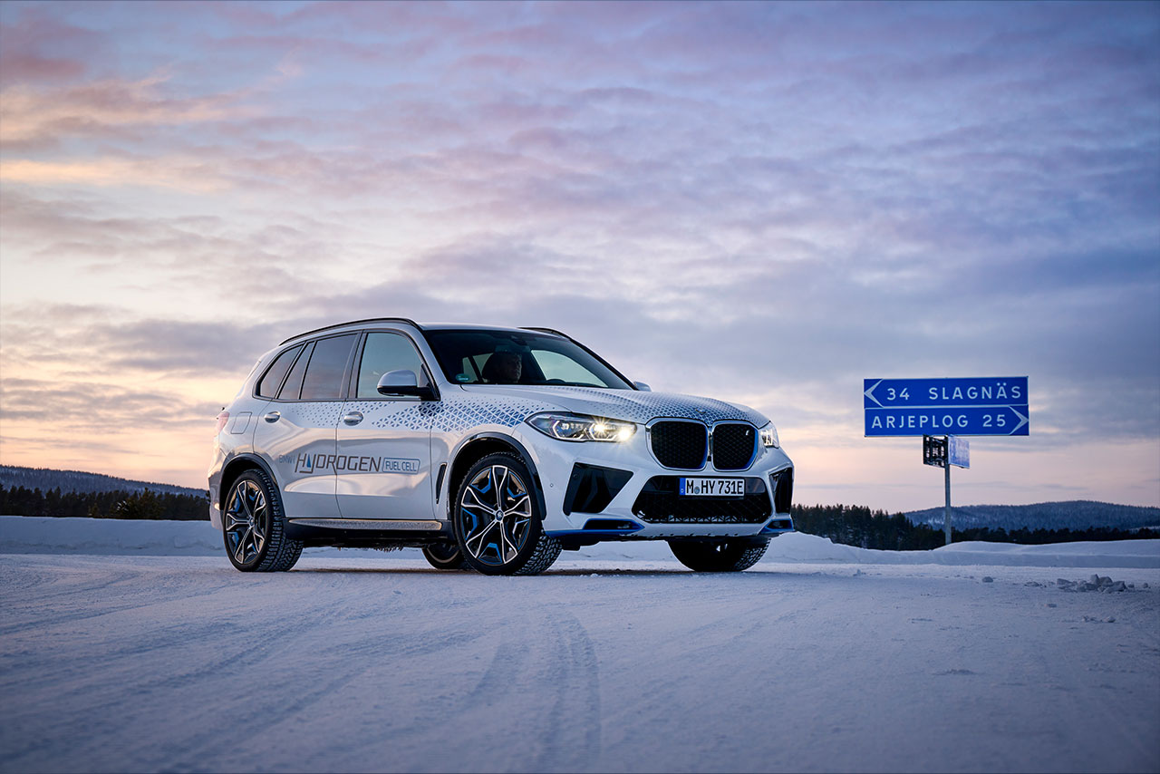 BMW hydrogen Car driving on snow.