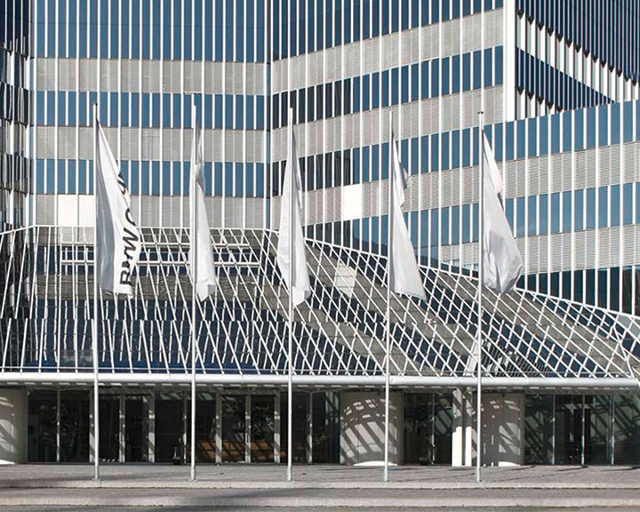 Exterior of the BMW FIZ