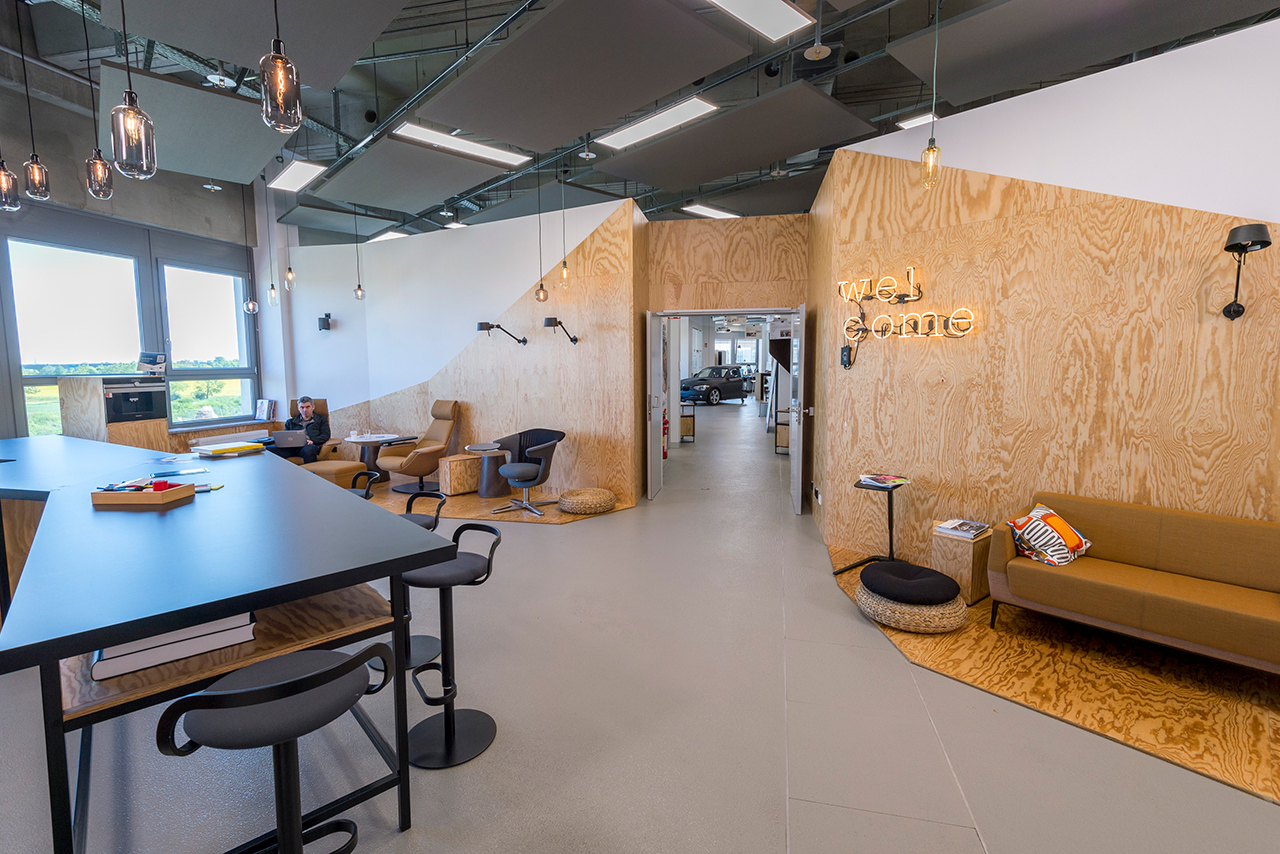 Modern and open room at the BMW FIZ