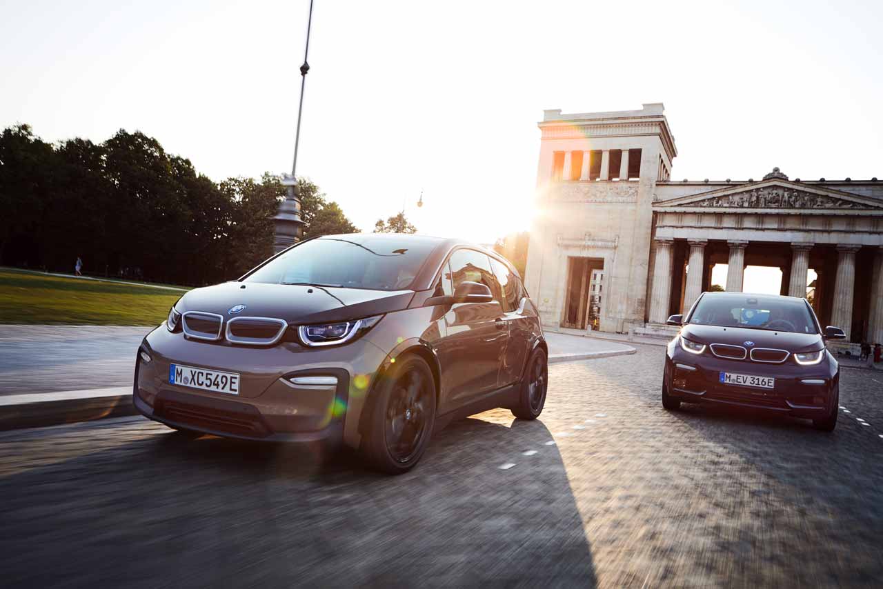 Zwei BMW i3 in München