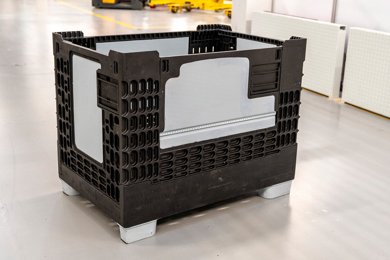 Volume-saving lightweight packaging
