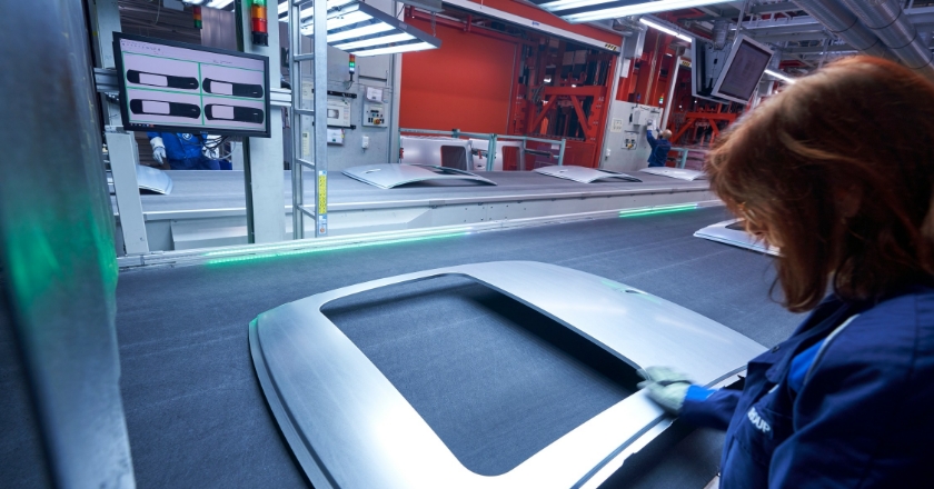 BMW Group invests in innovative method for CO<sub>2</sub>-free steel production